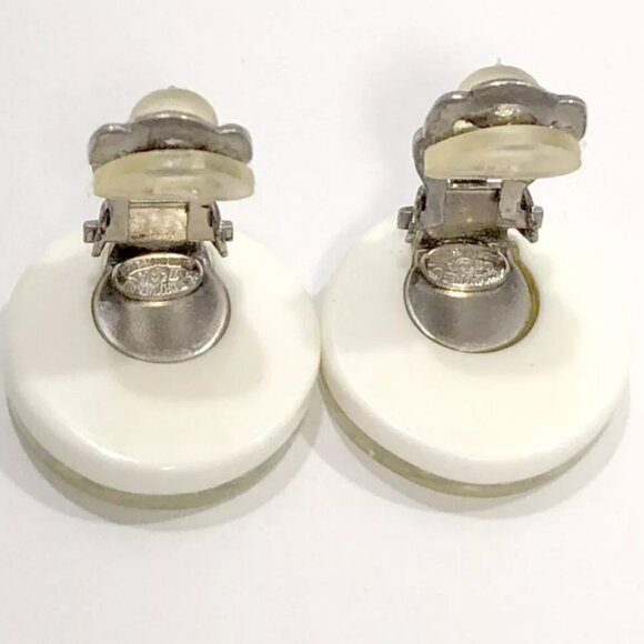 CHANEL CC Logos White Lucite Round Clip-On Earrings Silver Tone 07A Auth j11512 - Picture 16 of 16